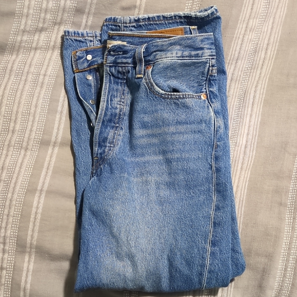 Levi's Premium Ribcage Straight Ankle Women's Jeans - Size 29